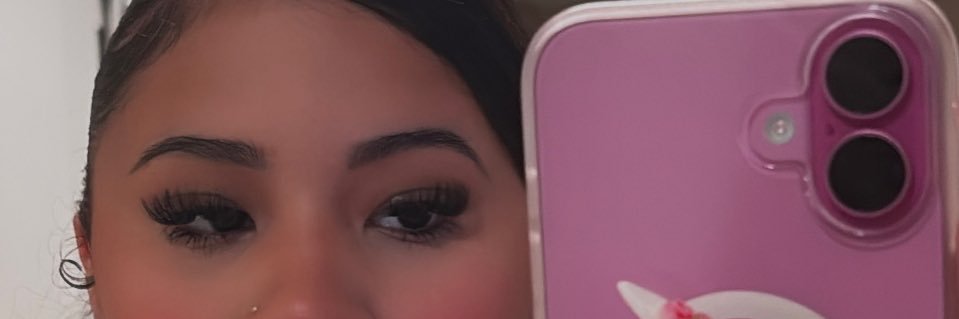 Goddess Melania😽✨'s banner