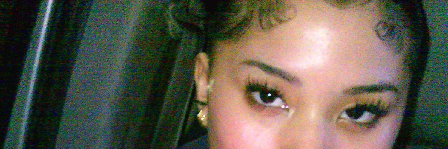 Goddess Melania😽✨'s banner
