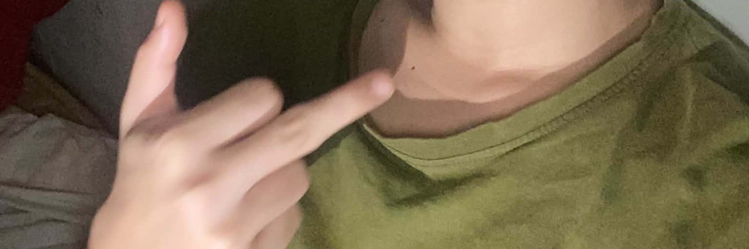 ιт'ѕ мє яє∂'s banner