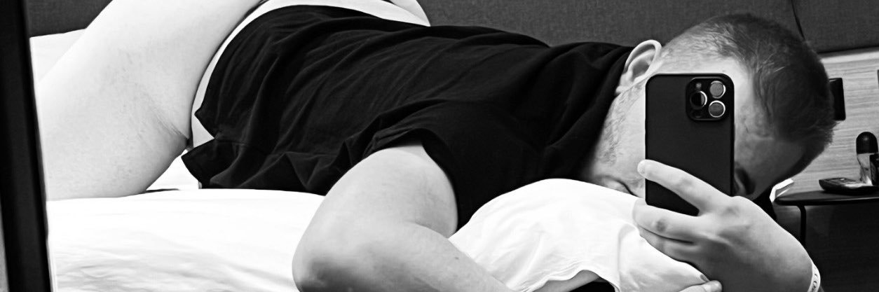 HORNY GAY BEAR / 17K 🐻🇺🇸🇫🇷🏳️‍🌈🔞🔥😗's banner