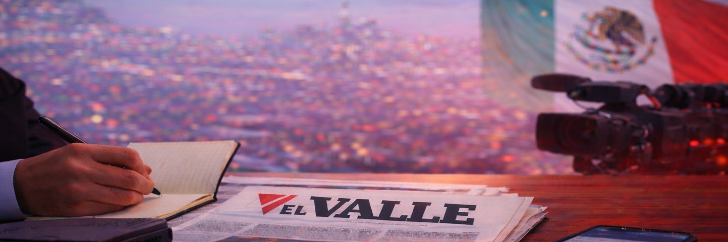 El Valle's banner
