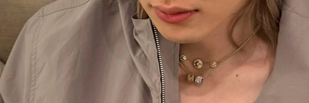 ᥫ᭡･. ⋆'s banner