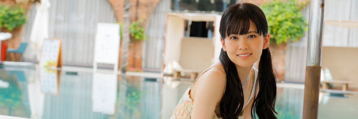 大西亜玖璃 最新写真集 「LONG VACATION」オフィシャル＠11月28日(金)発売！'s banner