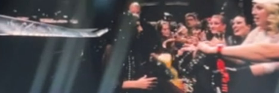 ♡ ℒ𝒶𝓊𝓇 ♡'s banner