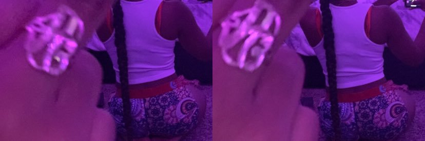 👩🏾‍❤️‍💋‍👩🏾🩷's banner