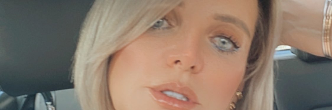 Janet Hinostroza's banner