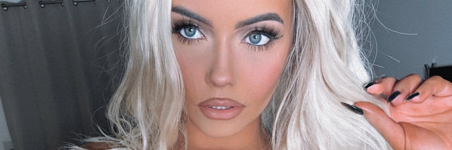 chloebain2's banner