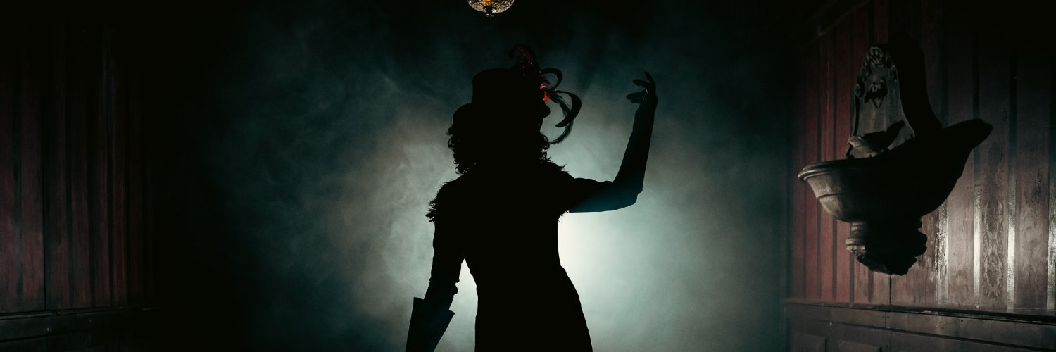 The Queen Mary’s Dark Harbor's banner
