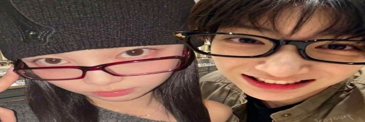 ★'s banner