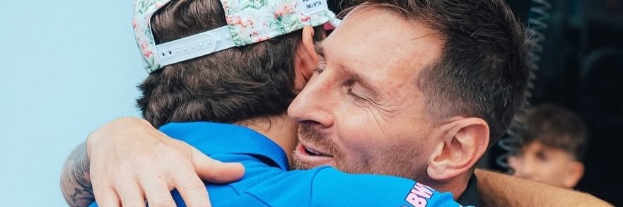 mila 🇦🇷10's banner