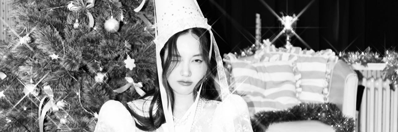 mai's banner