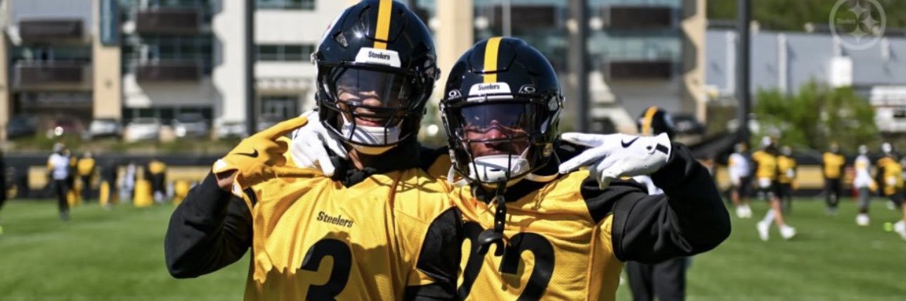 JessieM💛🖤's banner