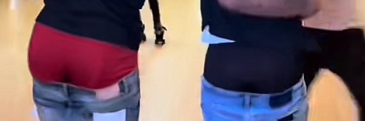 👨🏾‍❤️‍💋‍👨🏿's banner