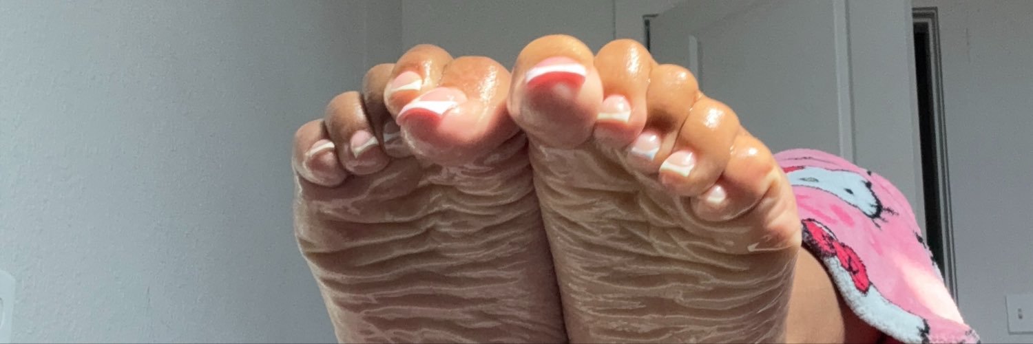 ariisfeet's banner