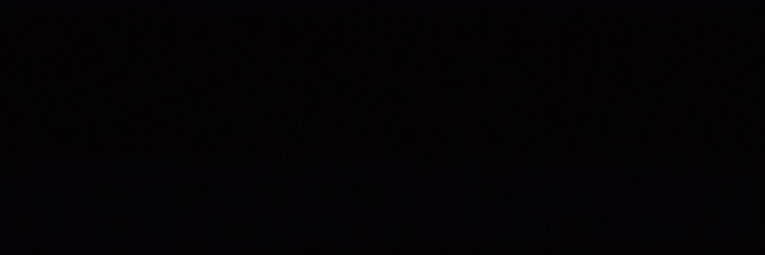 ¥.'s banner