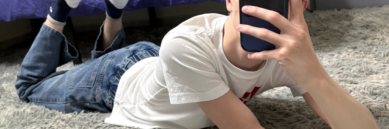 ZakarieTwinkFemBoy's banner