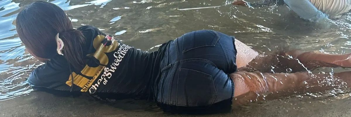 Maria Alejandra's banner