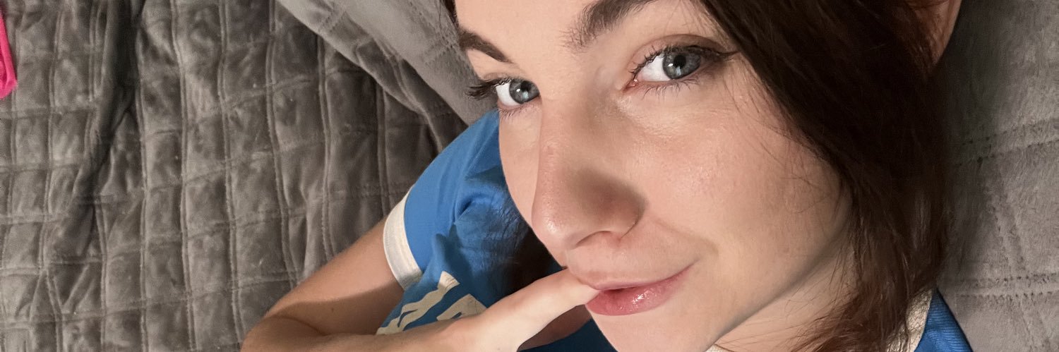 chloeecarter's banner