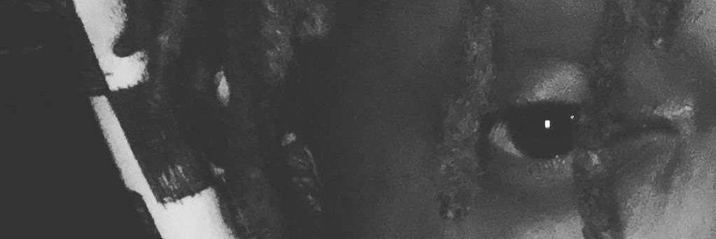 Hi's banner