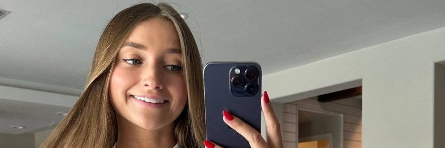 Fan Skylar Mae Feed's banner