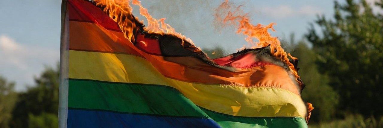 Worship MAGA's banner