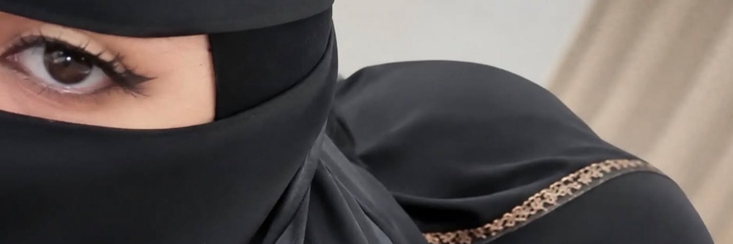 hot Hijabi secret...🧕's banner