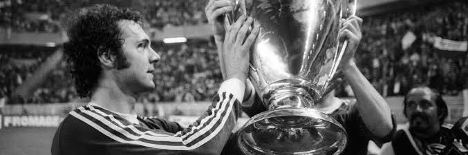 R's banner