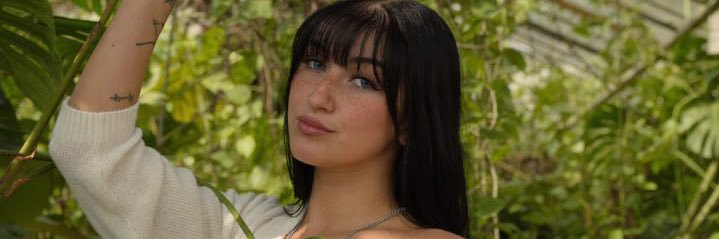 Kat :)'s banner