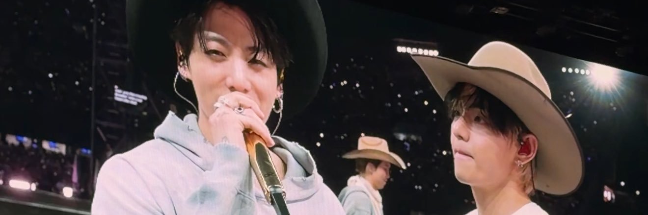 e vio a bts goyang & cdmx's banner