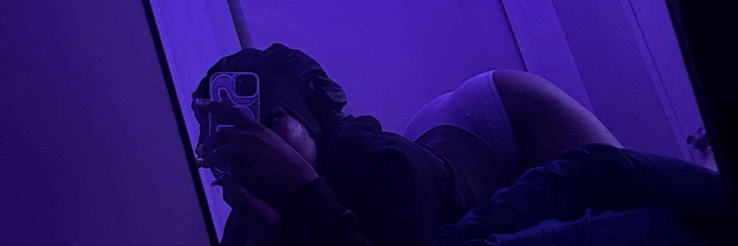 𝐌𝐬.𝐖𝐞𝐭𝐌𝐨𝐮𝐭𝐡👄's banner