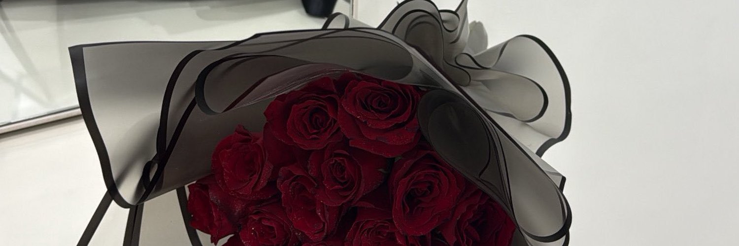 ميروو 🕸️ ｖａｍｐｅａｃｈ's banner