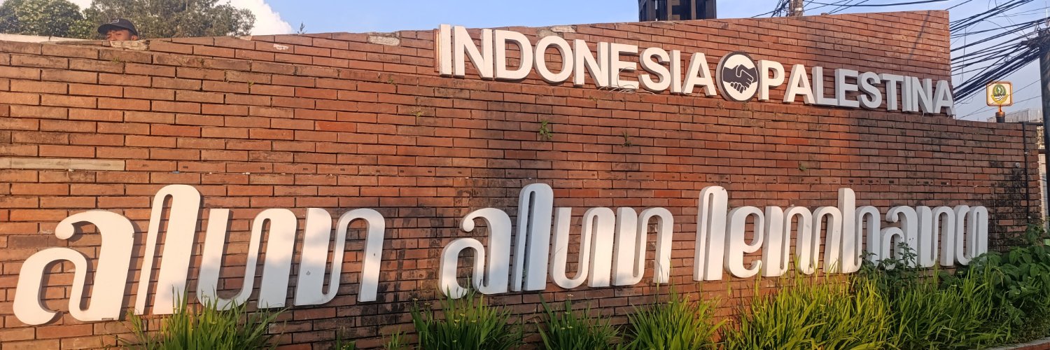 Paris Van Java🌷🇮🇩's banner