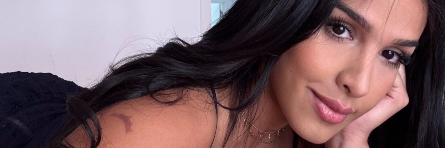Miss Melany 🏳️‍⚧️'s banner