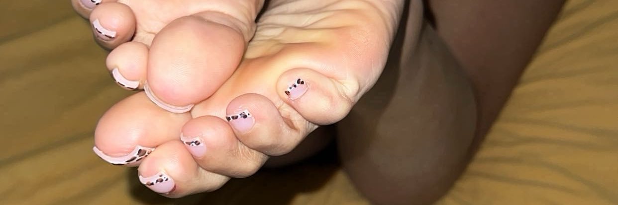 Bigmfeeet👣's banner