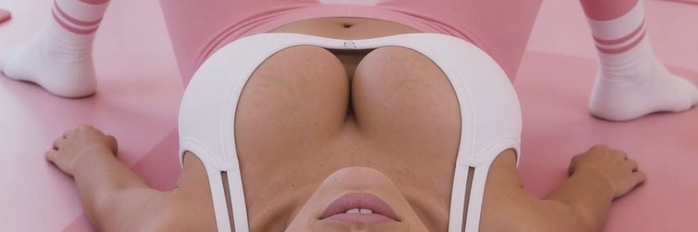 More Fashion's banner