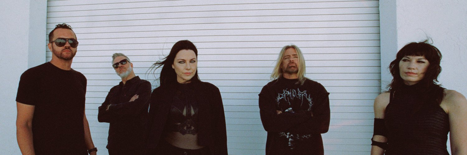 revolvermag's banner