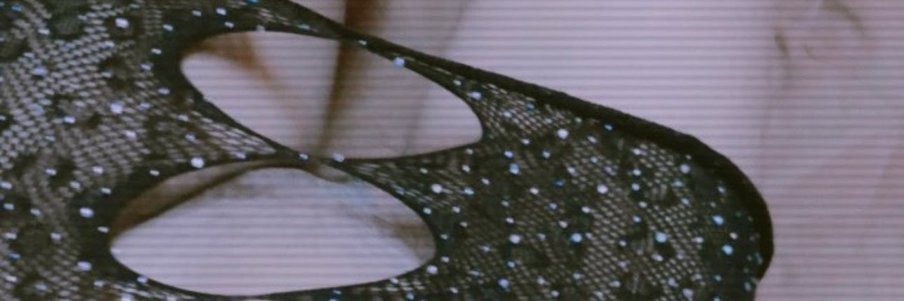 tan's banner