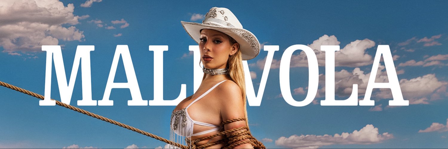 Malévola 🍷's banner