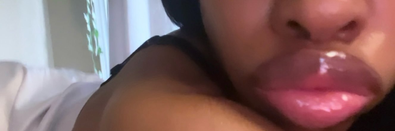 leila𐦍₊˚❀༉'s banner