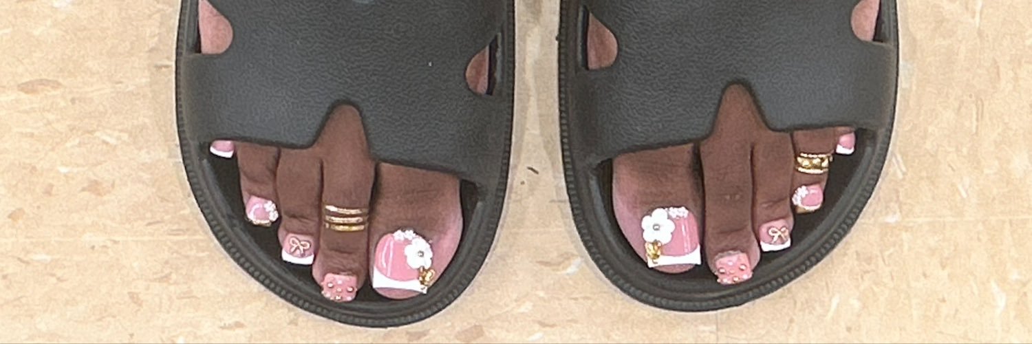MsPrettySoles's banner