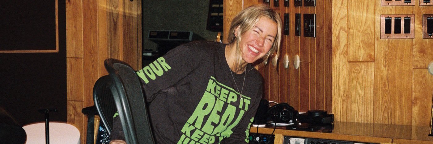 Ellie Goulding's banner
