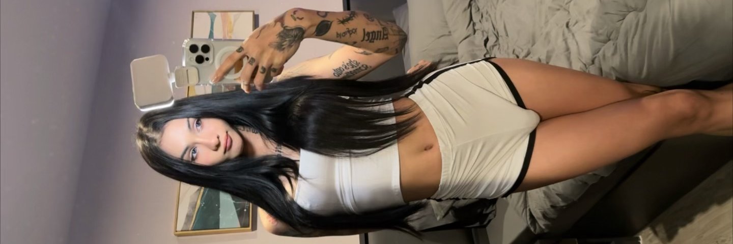 Carissa🏳️‍⚧️'s banner