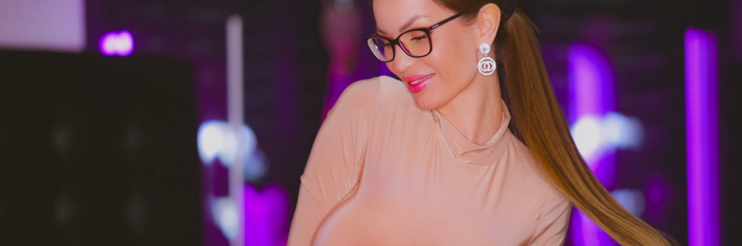 Amy Starr's banner