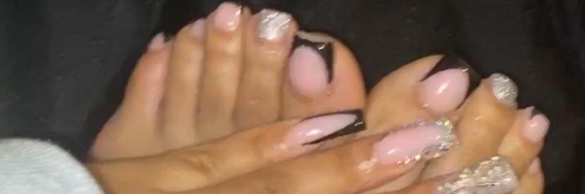 Pretty_Feet_09's banner