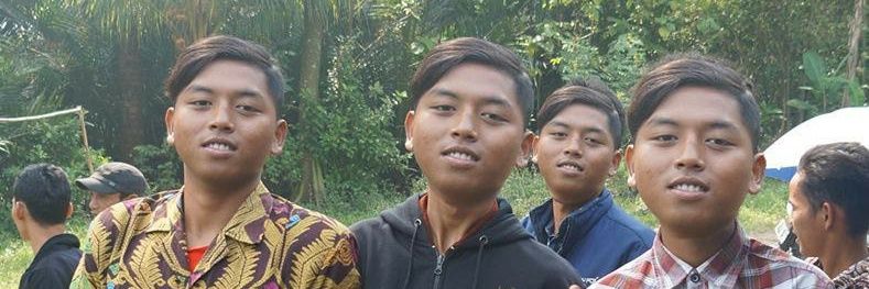 gεмвιяα ρυтяα αgαм, demikian ayah & ibu menamaiku's banner