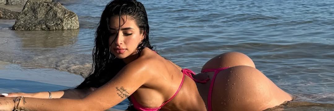 Liana lovexo's banner