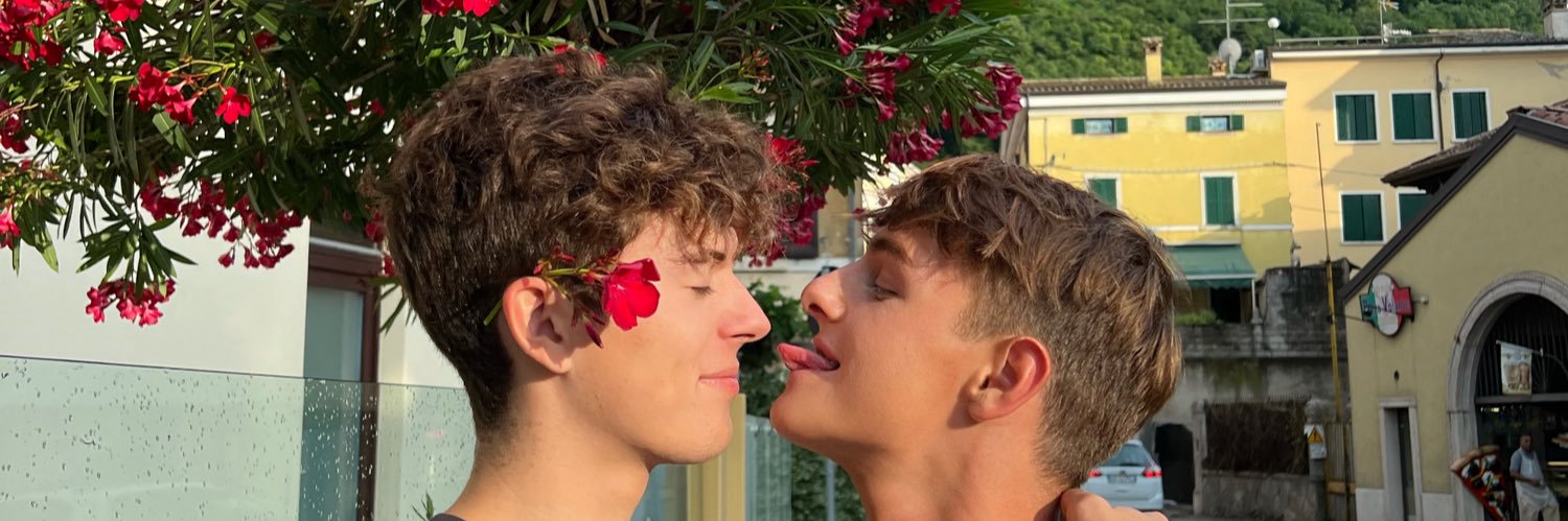 Boysonvacation's banner