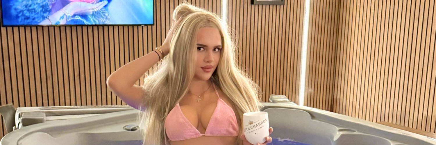 Sienna Gray's banner