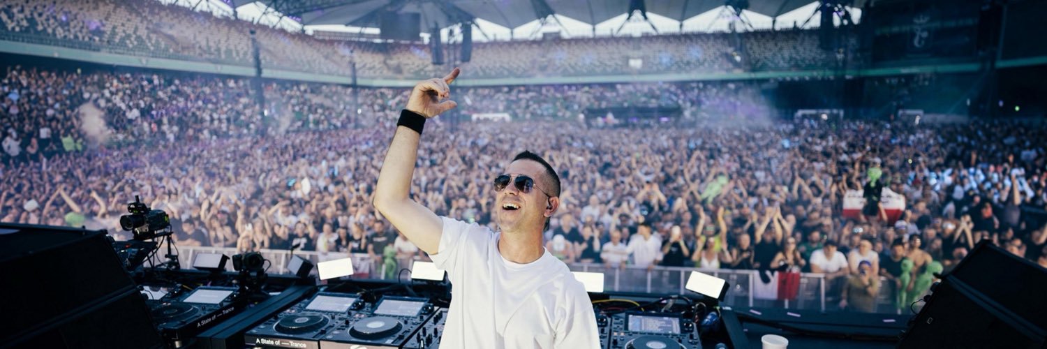 Giuseppe Ottaviani's banner