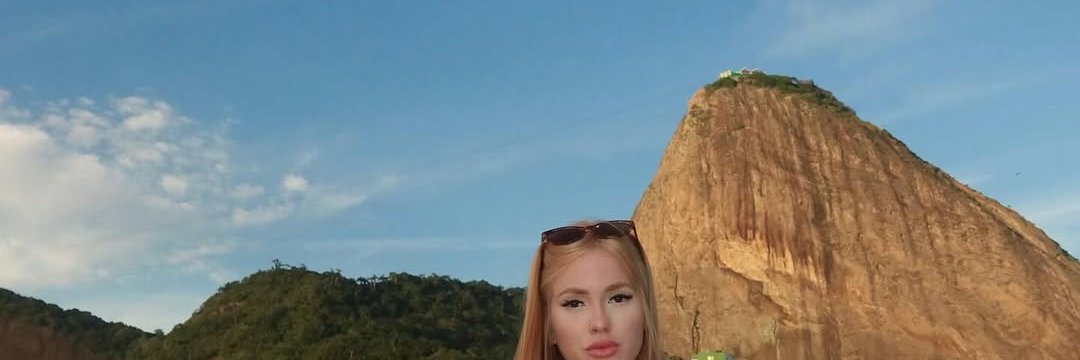 Nicole Rodrigues's banner